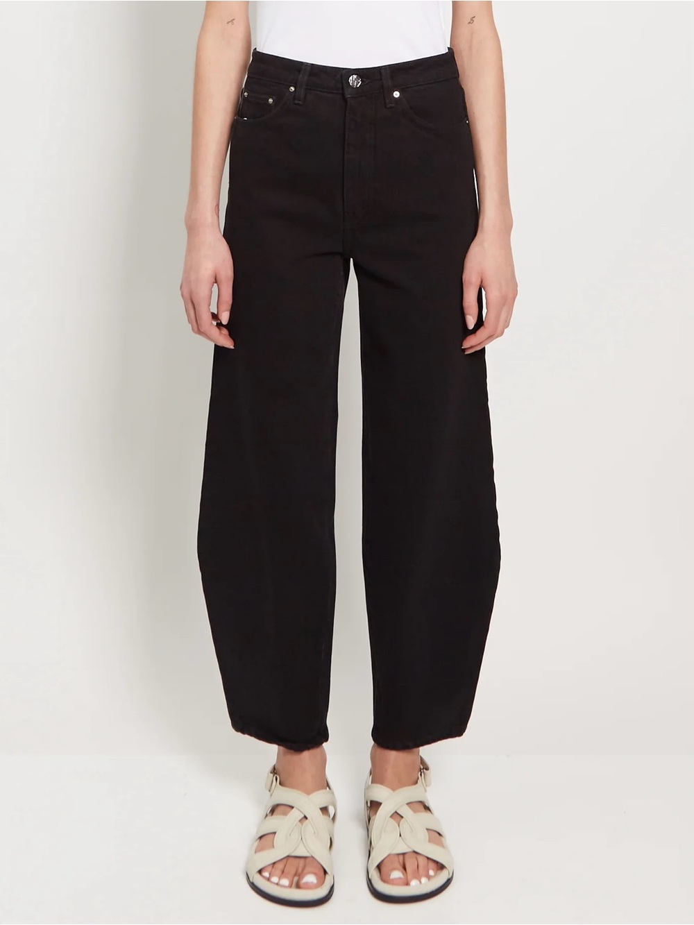 Toteme Barrel Leg Jeans in Black